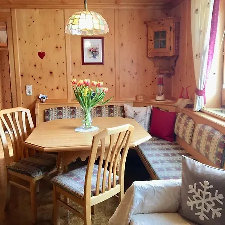 Bitschnau アパート *